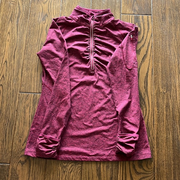 Kirkland Signature athletic zip sweater. Zipper on side arm. Prestige condition. - Picture 1 of 3